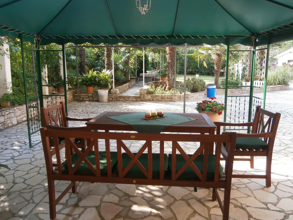 Apartments Nela Пореч Экстерьер фото