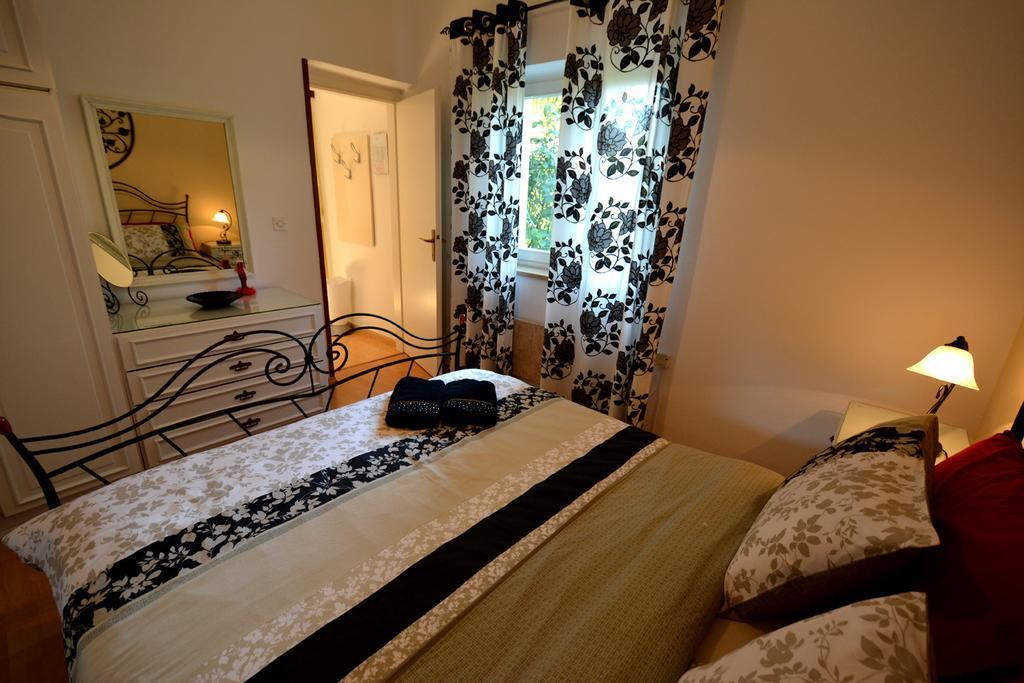 Apartments Nela Пореч Экстерьер фото