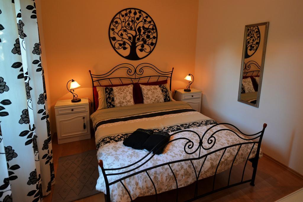Apartments Nela Пореч Экстерьер фото