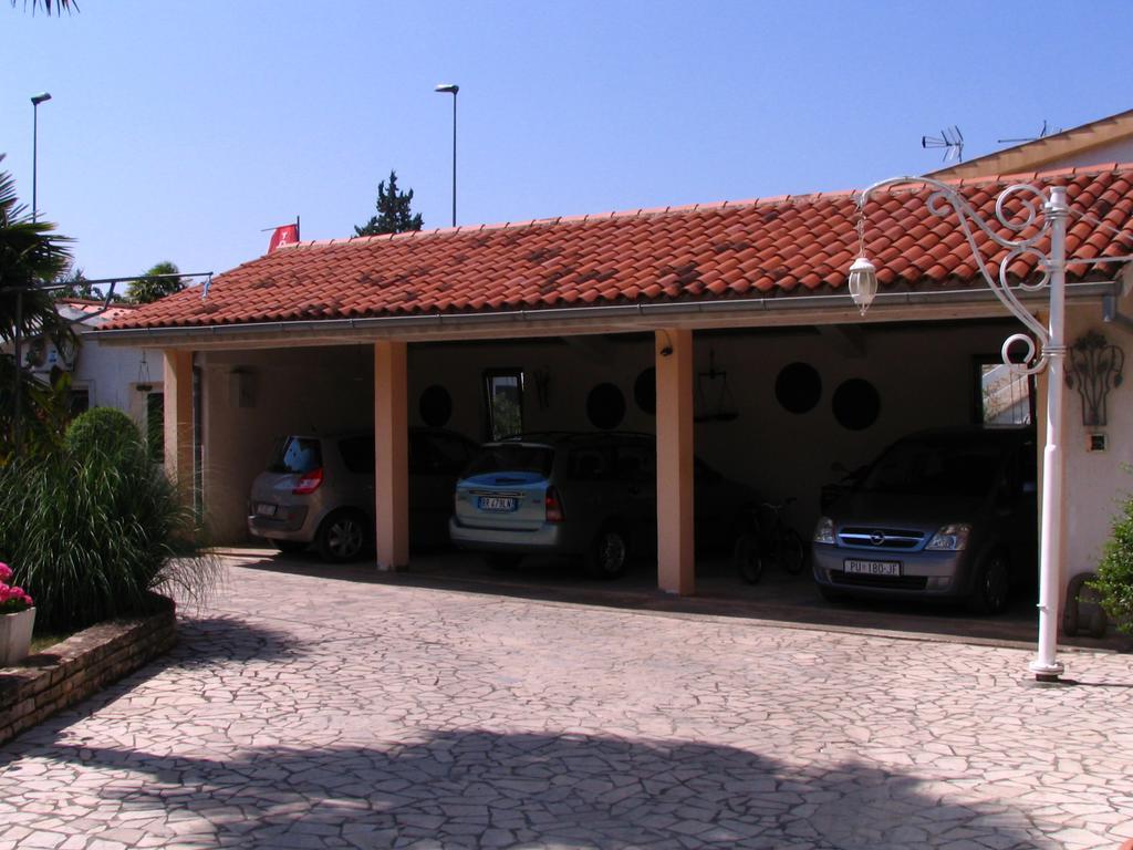 Apartments Nela Пореч Экстерьер фото