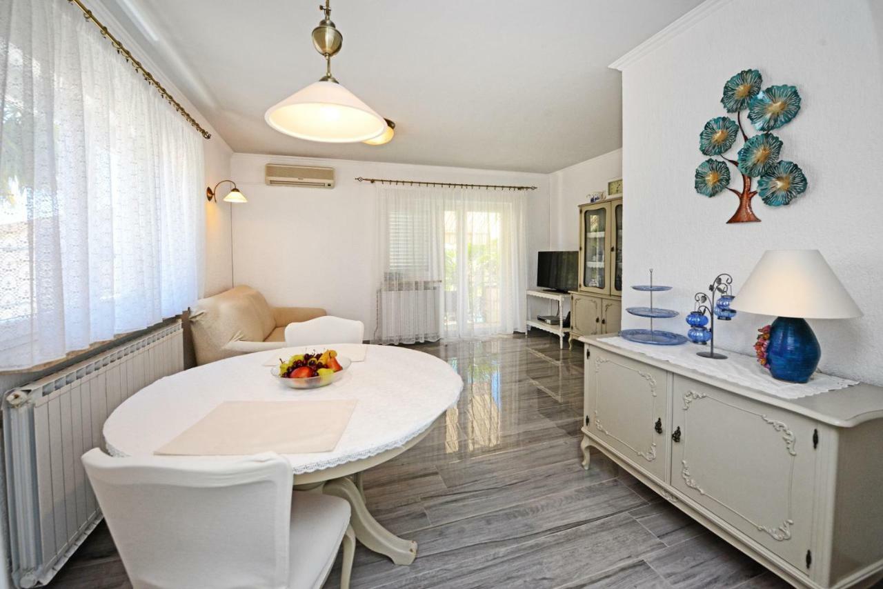 Apartments Nela Пореч Экстерьер фото